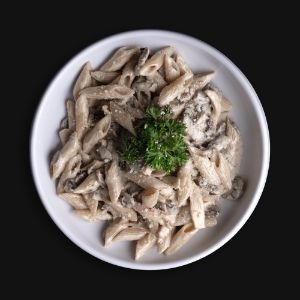 ۱۵۰گرم سینه مرغ, پاستا پنه، سس آلفردو